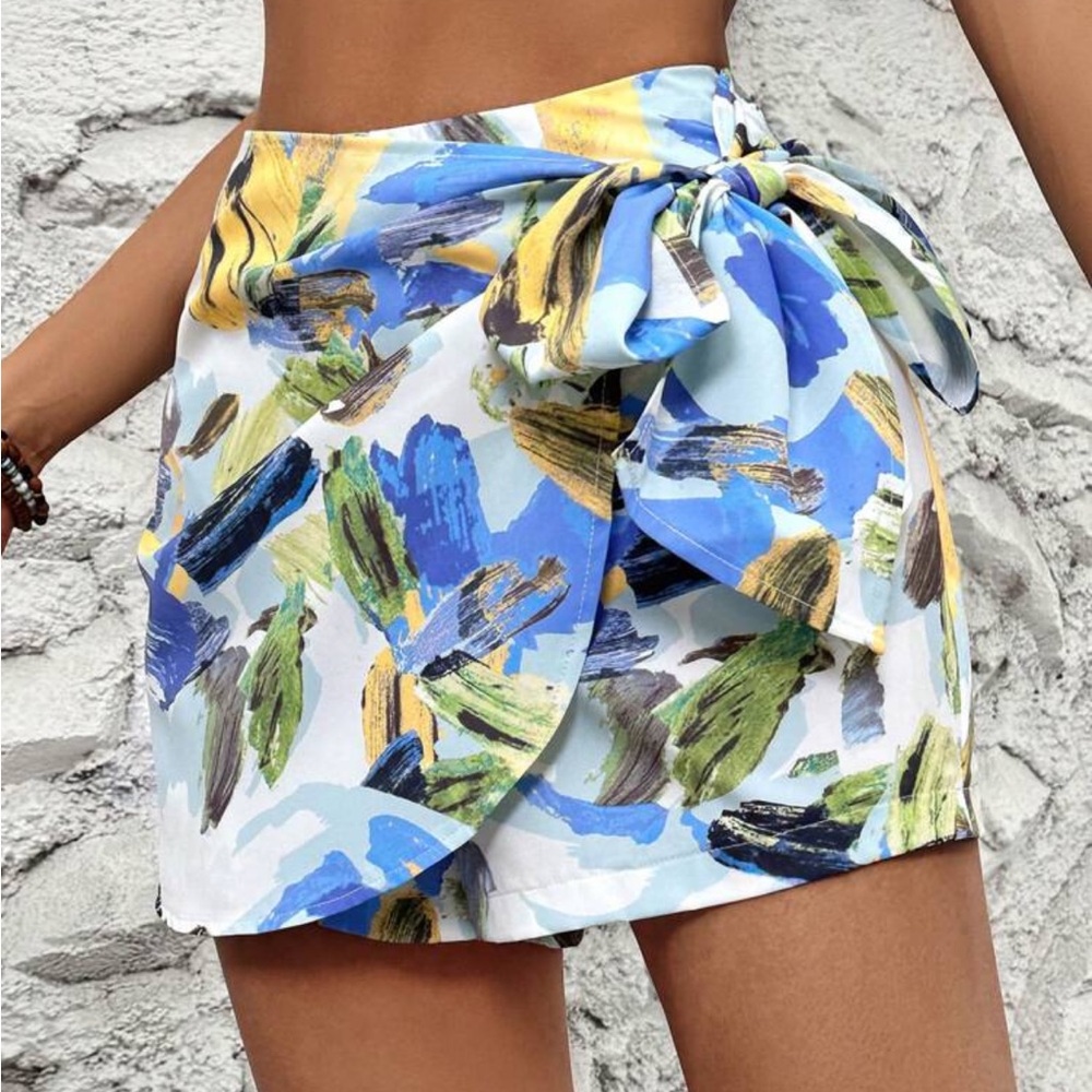 Abstract Print Wrap Skort - Picture 4 of 5